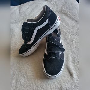 VANS Kids OLD SKOOL V SHOE Size 4